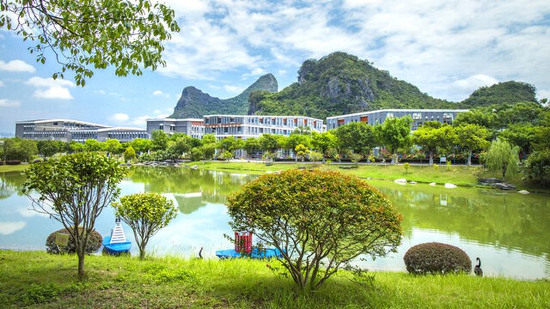 成都工业连接器：揭秘其关键技术与应用场景