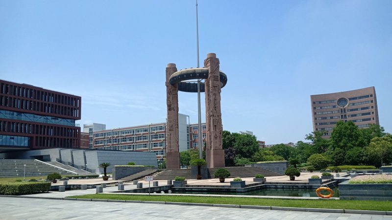 中间继电器：揭秘其工作原理与图解说明